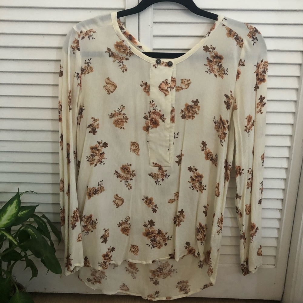 White Squirrel Altar'd State Blouse